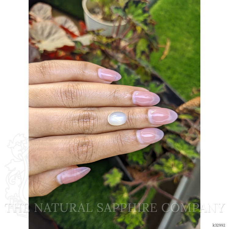 4.29 Ct. White Cabochon Moonstone from Ceylon (Sri Lanka)