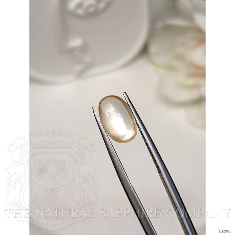 3.51 Ct. Peach Cabochon Moonstone from Ceylon (Sri Lanka)