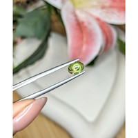 1.12 Ct. Green (Lime Green) Cabochon Peridot from Ceylon (Sri Lanka) Life Style