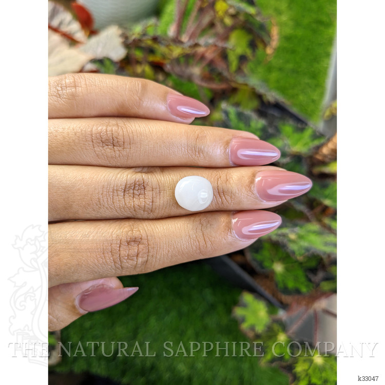 4.91 Ct. White Cabochon Adularescence Moonstone from Ceylon (Sri Lanka)