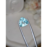 5.00 Ct. Swiss Blue Topaz from Ceylon (Sri Lanka) Life Style