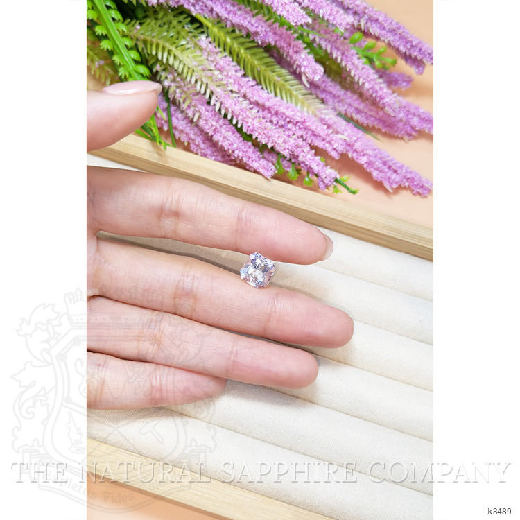 2.92 Ct. Moonstone from Ceylon (Sri Lanka)