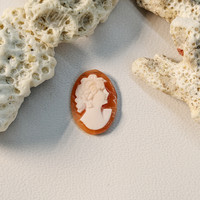 3.09 Ct. Coral from Italy Life Style