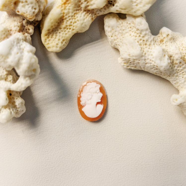 2.54 Ct. Coral from Italy