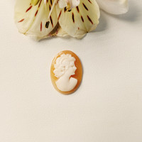 4.49 Ct. Coral from Italy Life Style