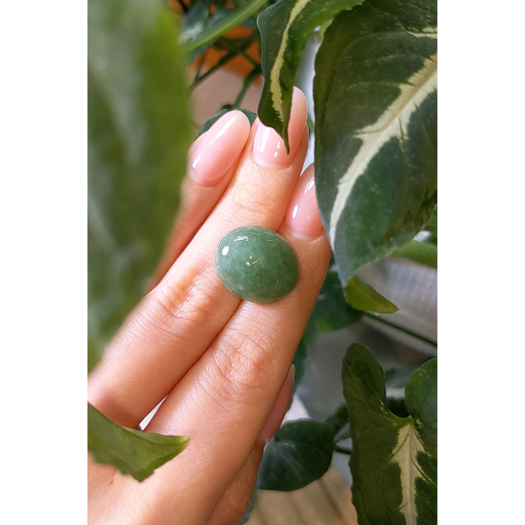 Loose Green Cabochon Jade - Oval 18.95 Ct. - #K4377 | The Natural