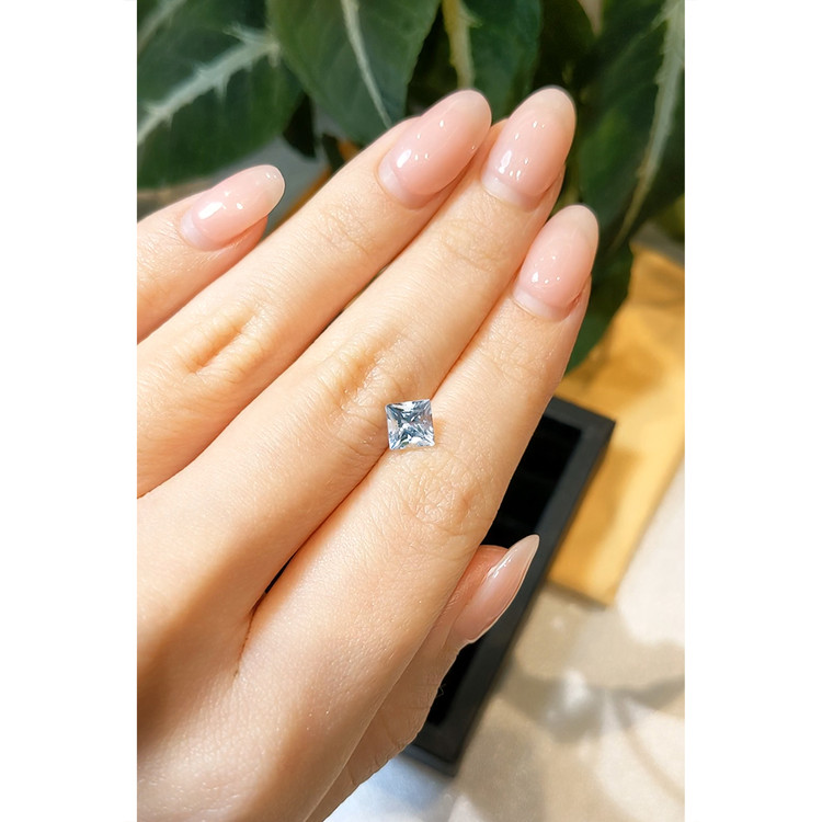 0.94 Ct. Aquamarine from Mozambique