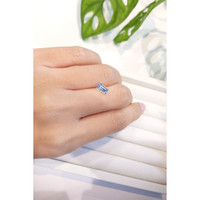 0.83 Ct. Aquamarine from Mozambique Life Style