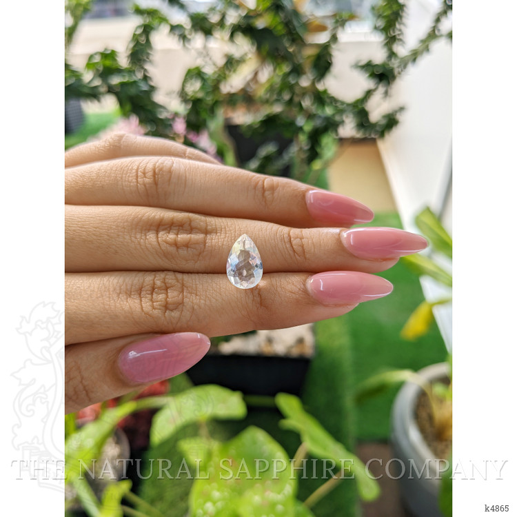 2.37 Ct. Moonstone from Ceylon (Sri Lanka)