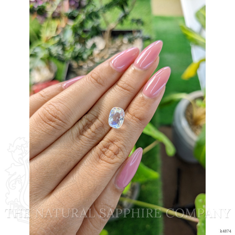 2.51 Ct. Moonstone from Ceylon (Sri Lanka)