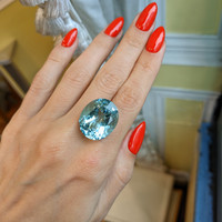 27.68 Ct. Aquamarine from Brazil Life Style