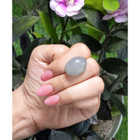 27.80 Ct. Cabochon Moonstone from Ceylon (Sri Lanka) Life Style