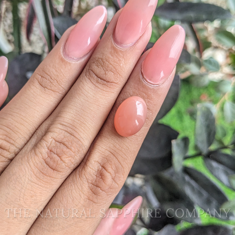 6.72 Ct. Cabochon Moonstone from Ceylon (Sri Lanka)