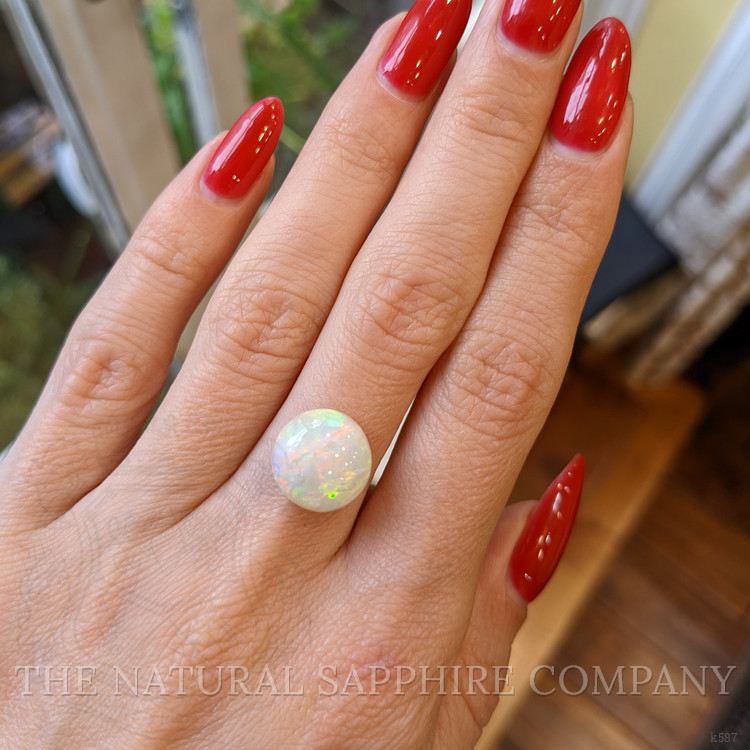 4.80 Ct. Cabochon Crystal/Jelly Opal from Australia