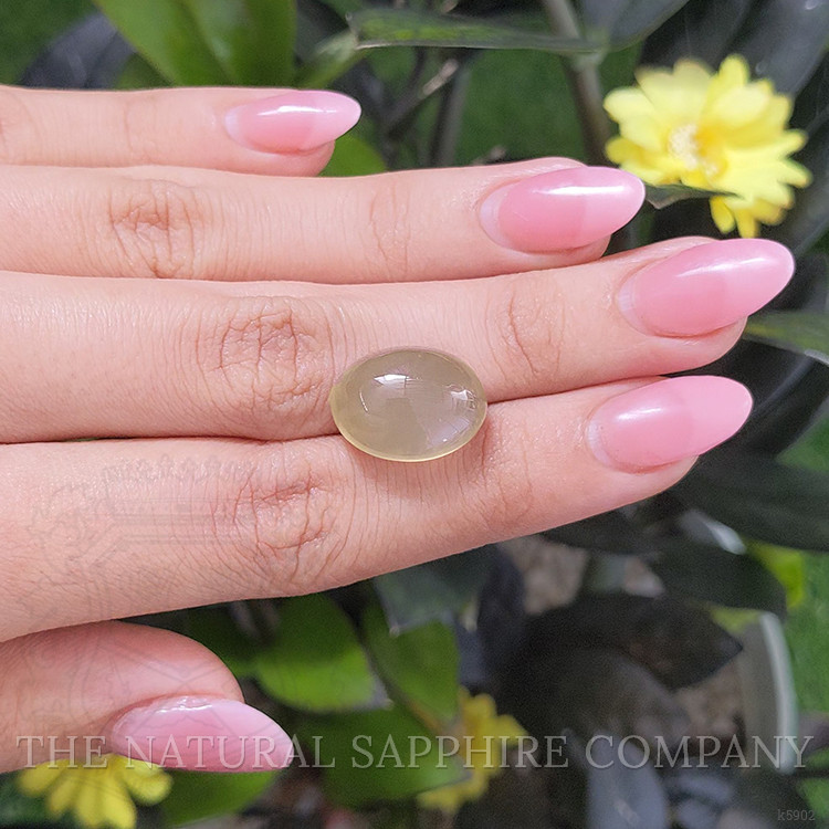 14.32 Ct. Cabochon Moonstone from Ceylon (Sri Lanka)