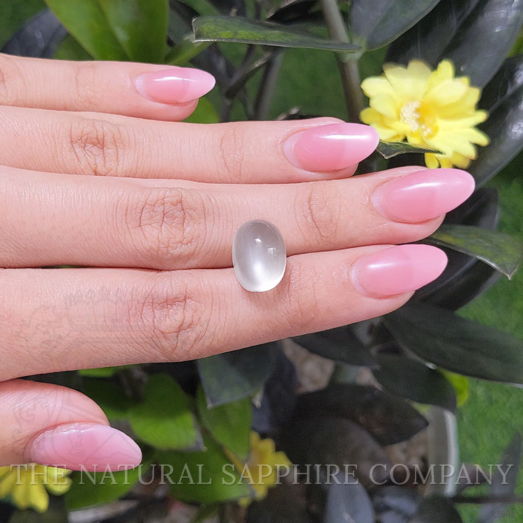 10.20 Ct. Cabochon Moonstone from Ceylon (Sri Lanka)