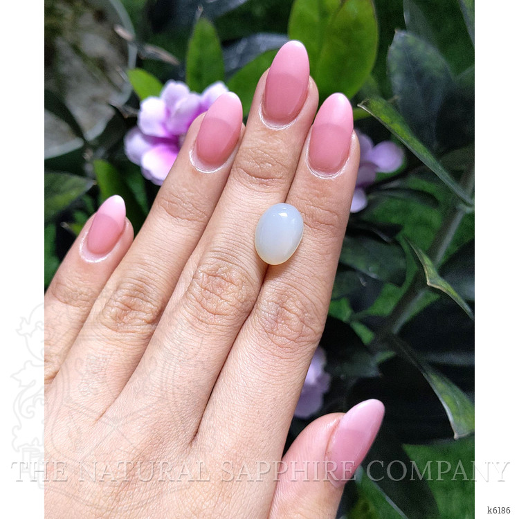 7.20 Ct. Cabochon Moonstone from Ceylon (Sri Lanka)