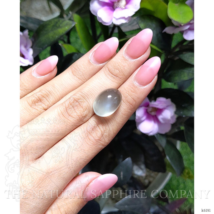 19.84 Ct. Cabochon Moonstone from Ceylon (Sri Lanka)