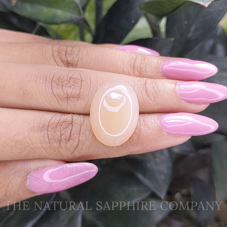 22.28 Ct. Cabochon Moonstone from Ceylon (Sri Lanka)