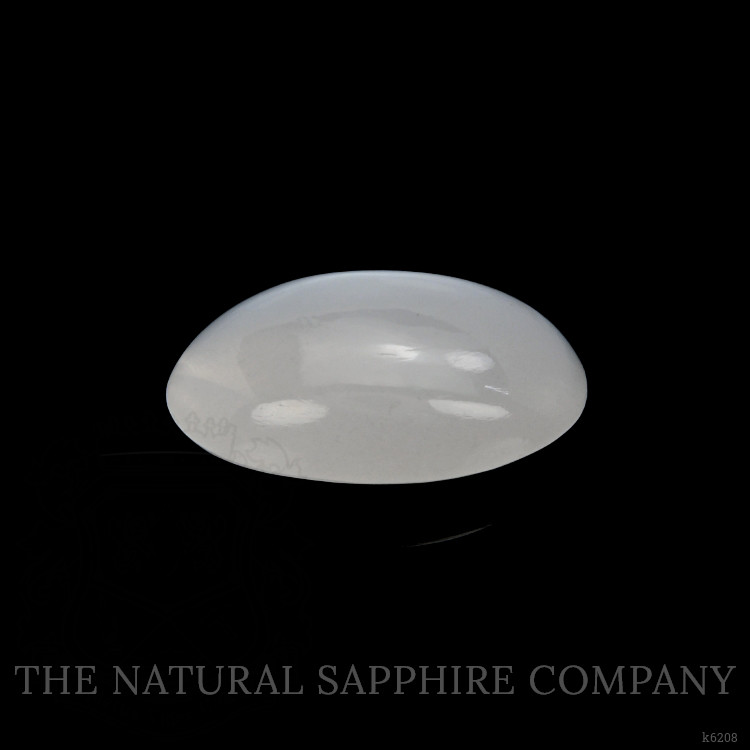 4.64 Ct. Cabochon Moonstone from Ceylon (Sri Lanka)