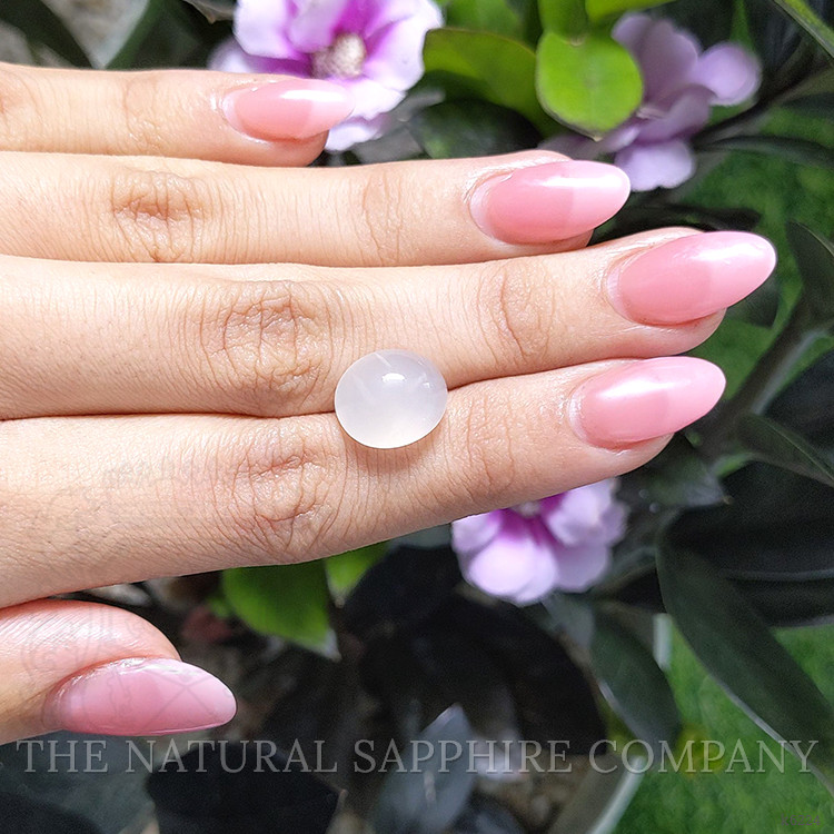 7.40 Ct. Cabochon Moonstone from Ceylon (Sri Lanka)