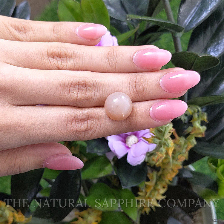 12.52 Ct. Cabochon Moonstone from Ceylon (Sri Lanka)