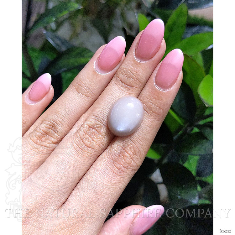 13.45 Ct. Cabochon Moonstone from Ceylon (Sri Lanka)
