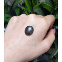 11.66 Ct. Cabochon Moonstone from Ceylon (Sri Lanka) Life Style