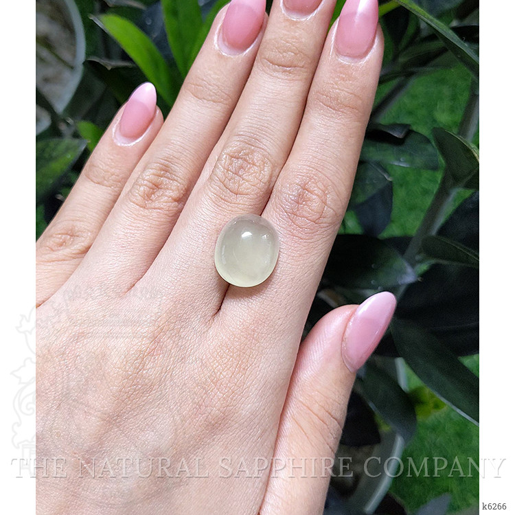 15.39 Ct. Cabochon Moonstone from Ceylon (Sri Lanka)