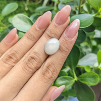 6.61 Ct. Cabochon Moonstone from Ceylon (Sri Lanka) Life Style