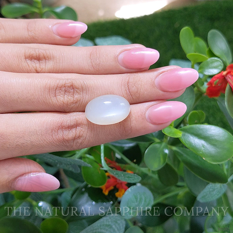 20.86 Ct. Cabochon Moonstone from Ceylon (Sri Lanka)