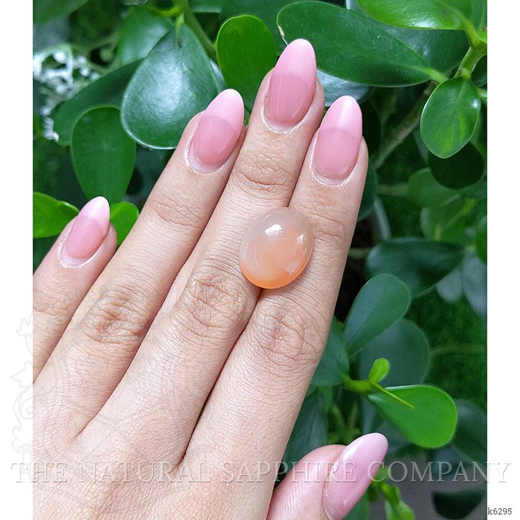 11.93 Ct. Cabochon Moonstone from Ceylon (Sri Lanka)