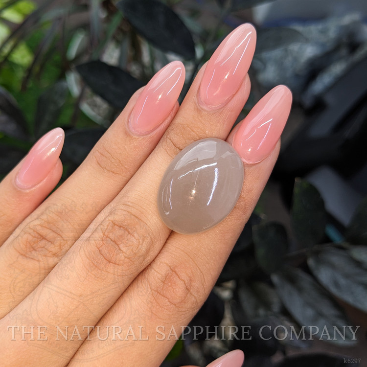 28.37 Ct. Cabochon Moonstone from Ceylon (Sri Lanka)