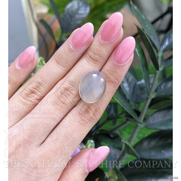 17.05 Ct. Cabochon Moonstone from Ceylon (Sri Lanka)