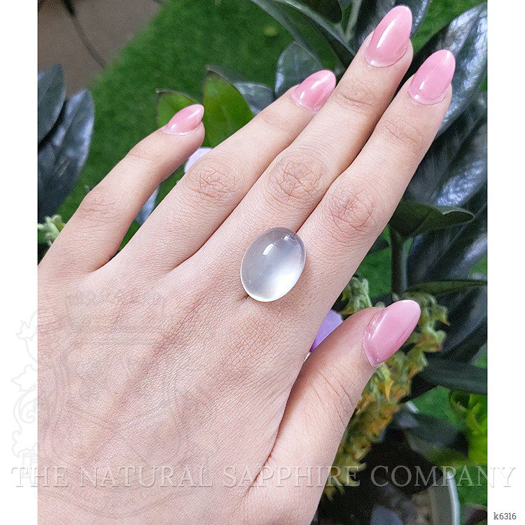 20.71 Ct. Cabochon Moonstone from Ceylon (Sri Lanka)