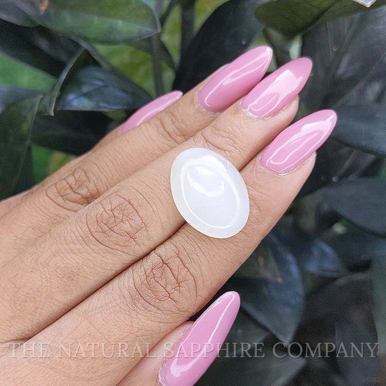 12.30 Ct. Cabochon Moonstone from Ceylon (Sri Lanka)