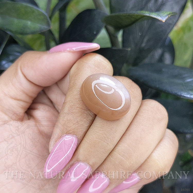 33.62 Ct. Cabochon Moonstone from Ceylon (Sri Lanka)