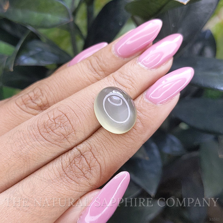 16.64 Ct. Cabochon Moonstone from Ceylon (Sri Lanka)