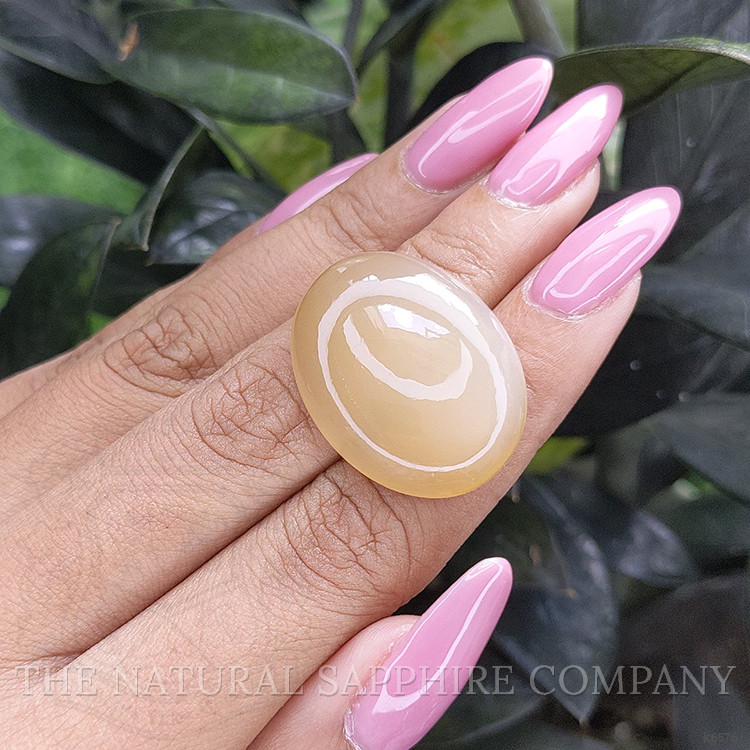 39.57 Ct. Cabochon Moonstone from Ceylon (Sri Lanka)