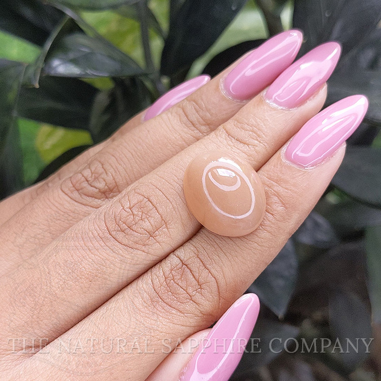 19.93 Ct. Cabochon Moonstone from Ceylon (Sri Lanka)