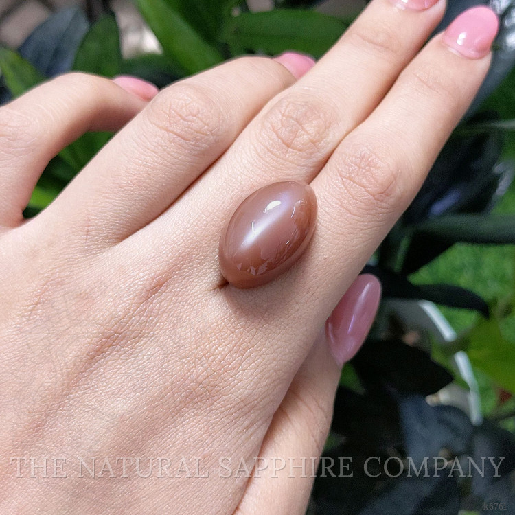 33.36 Ct. Cabochon Moonstone from Ceylon (Sri Lanka)