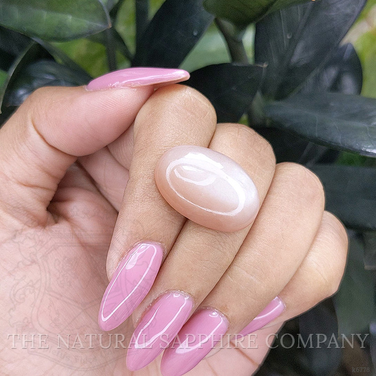 21.05 Ct. Cabochon Moonstone from Ceylon (Sri Lanka)