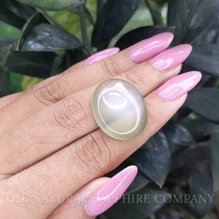 22.96 Ct. Cabochon Moonstone from Ceylon (Sri Lanka)