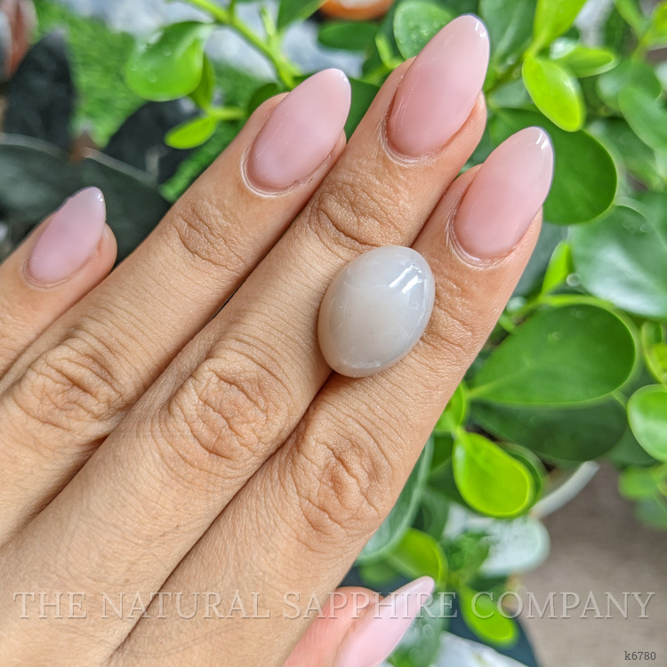 13.43 Ct. Cabochon Moonstone from Ceylon (Sri Lanka)