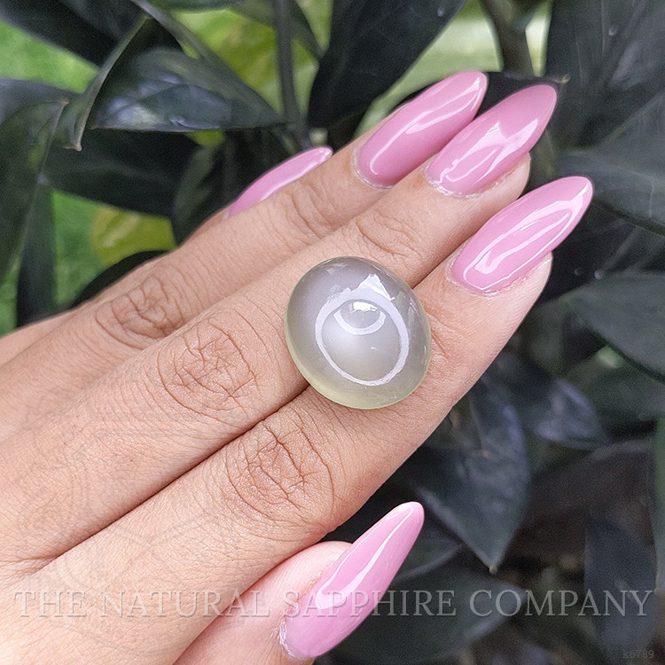 20.38 Ct. Cabochon Moonstone from Ceylon (Sri Lanka)