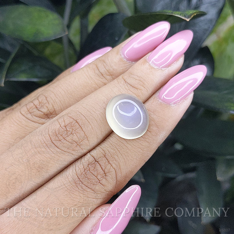 10.74 Ct. Cabochon Moonstone from Ceylon (Sri Lanka)
