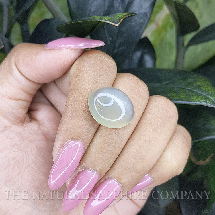 15.76 Ct. Cabochon Moonstone from Ceylon (Sri Lanka)