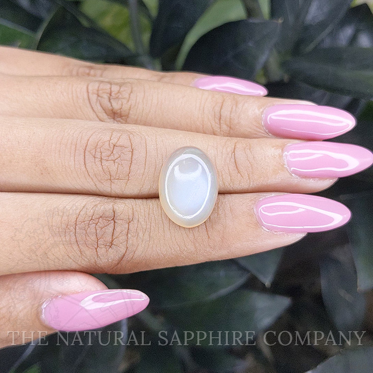 9.20 Ct. Cabochon Moonstone from Ceylon (Sri Lanka)