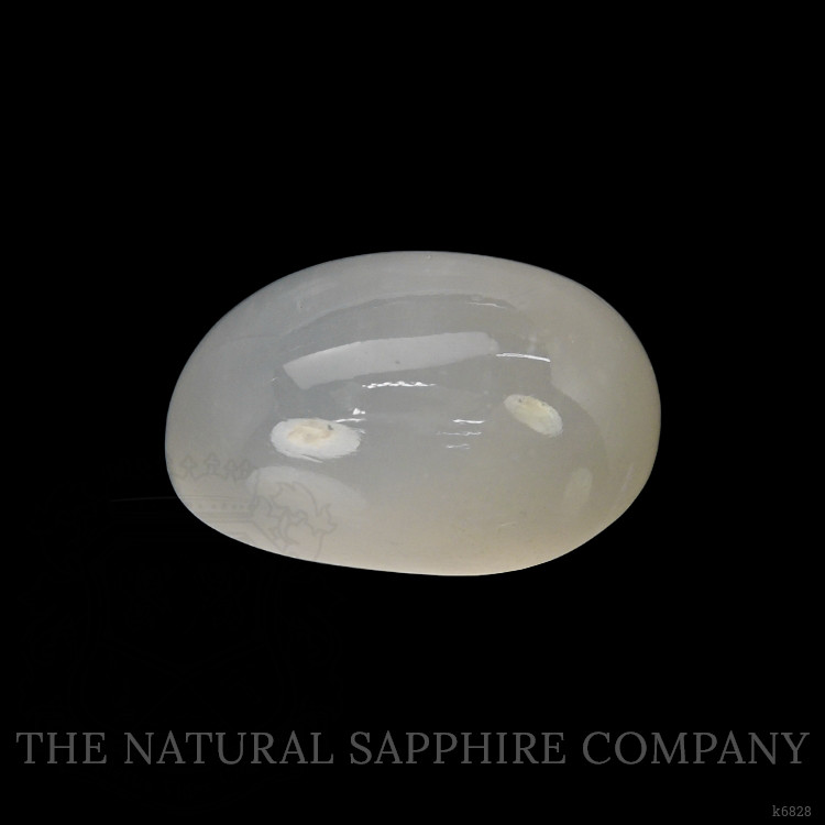 8.70 Ct. Cabochon Moonstone from Ceylon (Sri Lanka)