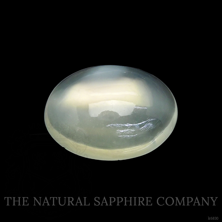 8.70 Ct. Cabochon Moonstone from Ceylon (Sri Lanka)